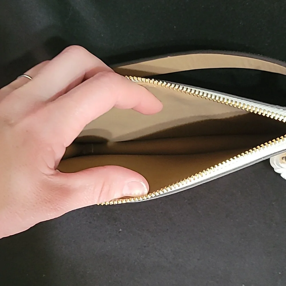 NWT Michael Kors Chain Belt Bag Crossbody Bag - Vanilla